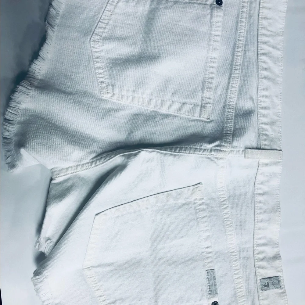 NEW 7 For all mankind Jean short - Picture 4 of 4